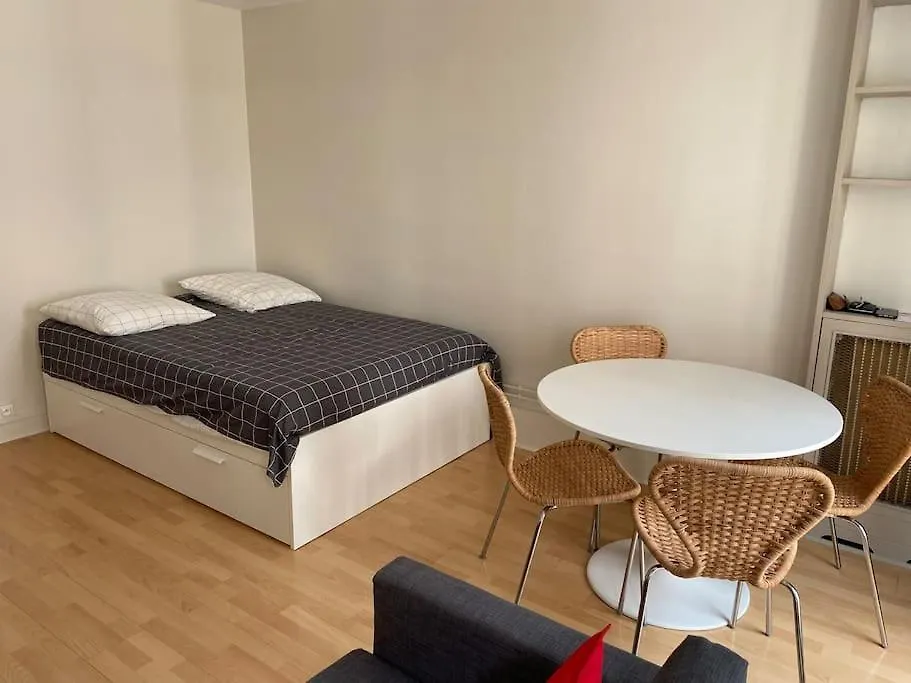 Apartment Appartement A Deux Pas Du Pantheon Avec Balcon Paris