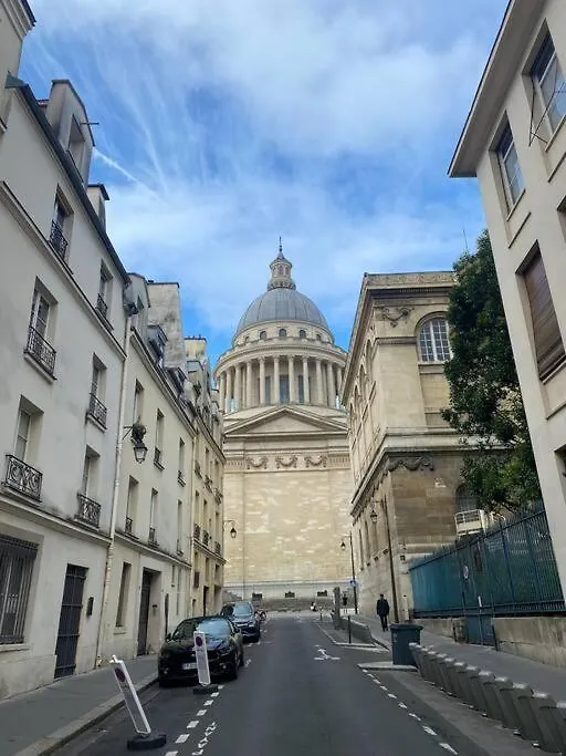 Apartment Appartement A Deux Pas Du Pantheon Avec Balcon Paris
